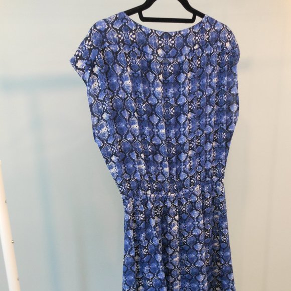 RW&CO Blue Snakeskin Print Dress - Size Large - Picture 7 of 7